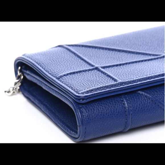CHRISTIAN DIOR
Grained Calfskin Diorama Wallet on Chain Pouch Blue - Picture 5 of 6